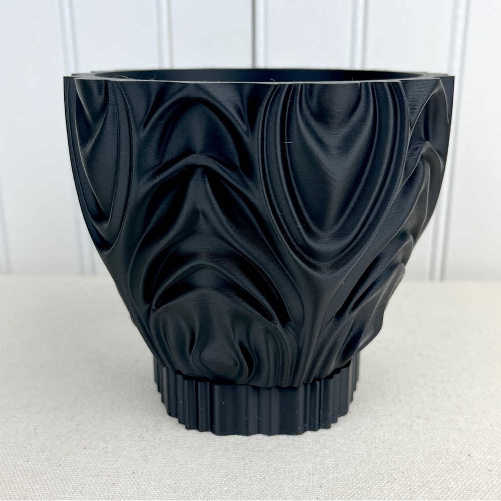 Sculptural Geometric Indoor Planter, Corru Planter Pot, Tabletop Planter - Picture 5 of 10